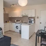 Paphos Love Hut Apartment